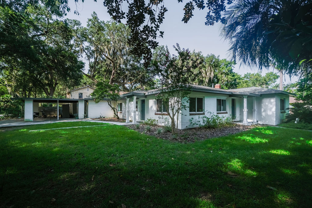 2707 NW 4 Avenue - Garage